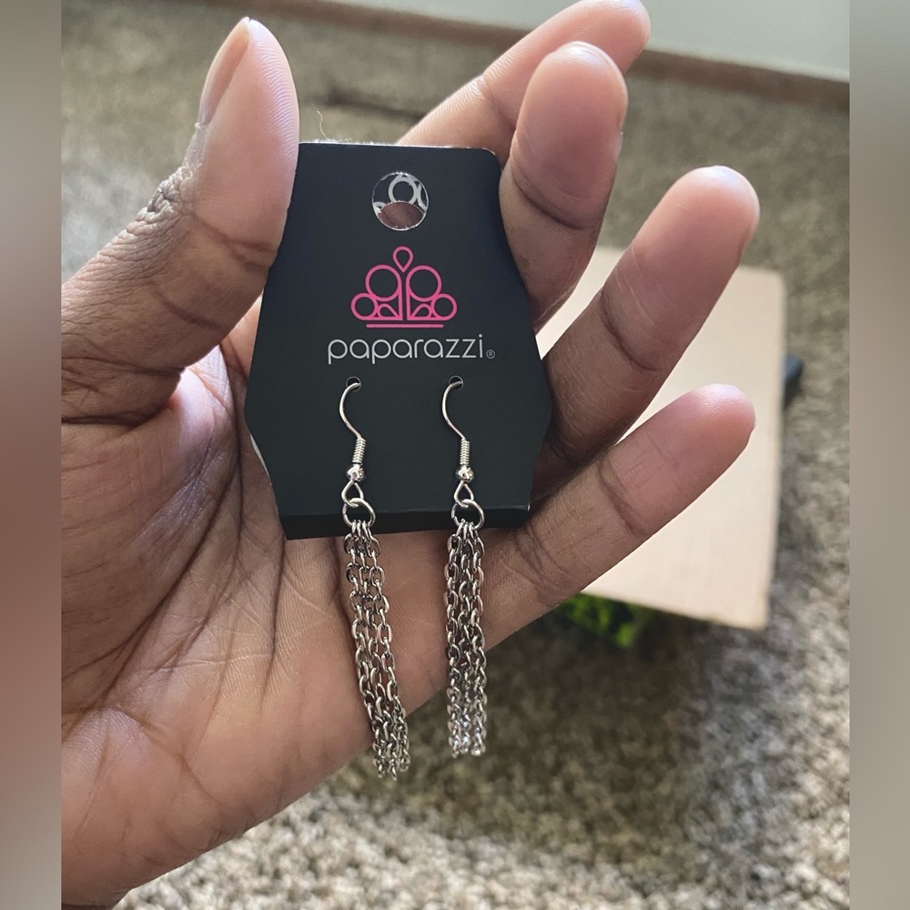 10/$10-Paparazzi Jewelry!!!